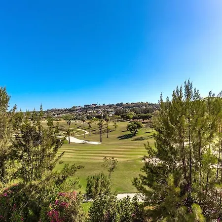 Golfview Penthouse شقة *